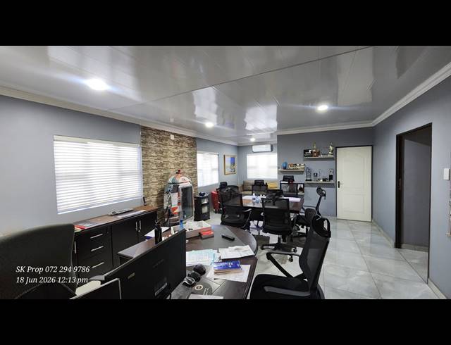 320M² OFFICE TO LET IN WILLOWTON INDUSTRIAL